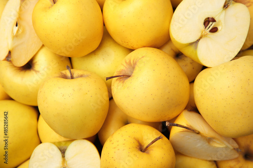 Ripe yellow apples, closeup