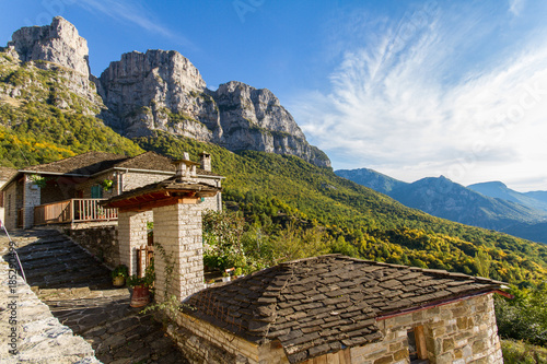 Fotografie Traditional stone architecture in the village Mikro Papigko, Epirus, Greece