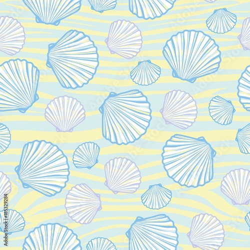 Vector seamless pattern with hand drawn scallop shells. Beautiful marine design elements, perfect for prints and patterns.