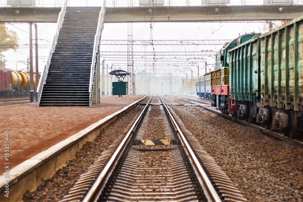 Obraz premium Trails, rails, direct the railways.