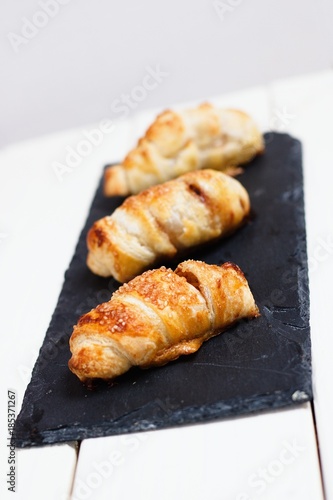 Cinnamon pastry rolls