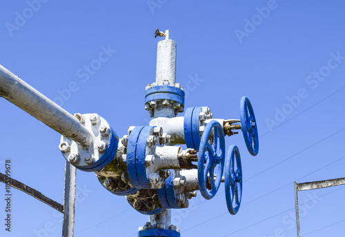 Well for water injection into the reservoir. Maintaining reservoir pressure. Oil production. Well for maintenance of reservoir pressure. Pumping water in layer. © eleonimages