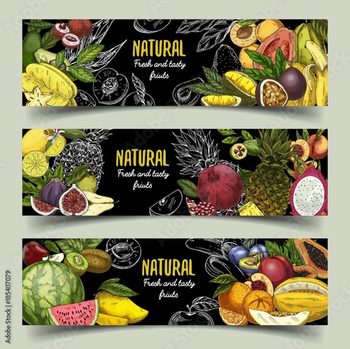 Fototapeta Naklejka Na Ścianę i Meble -  Badges or banners with exotic fruits