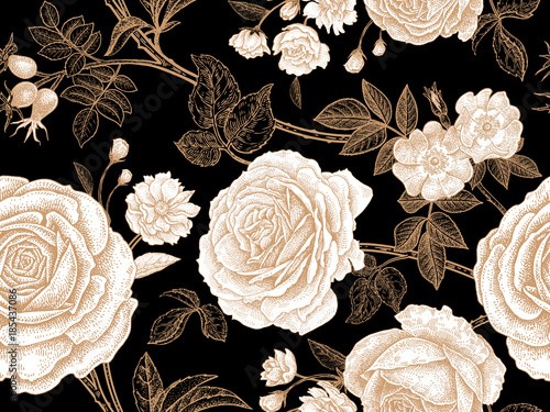 Seamless pattern with rose flowers.