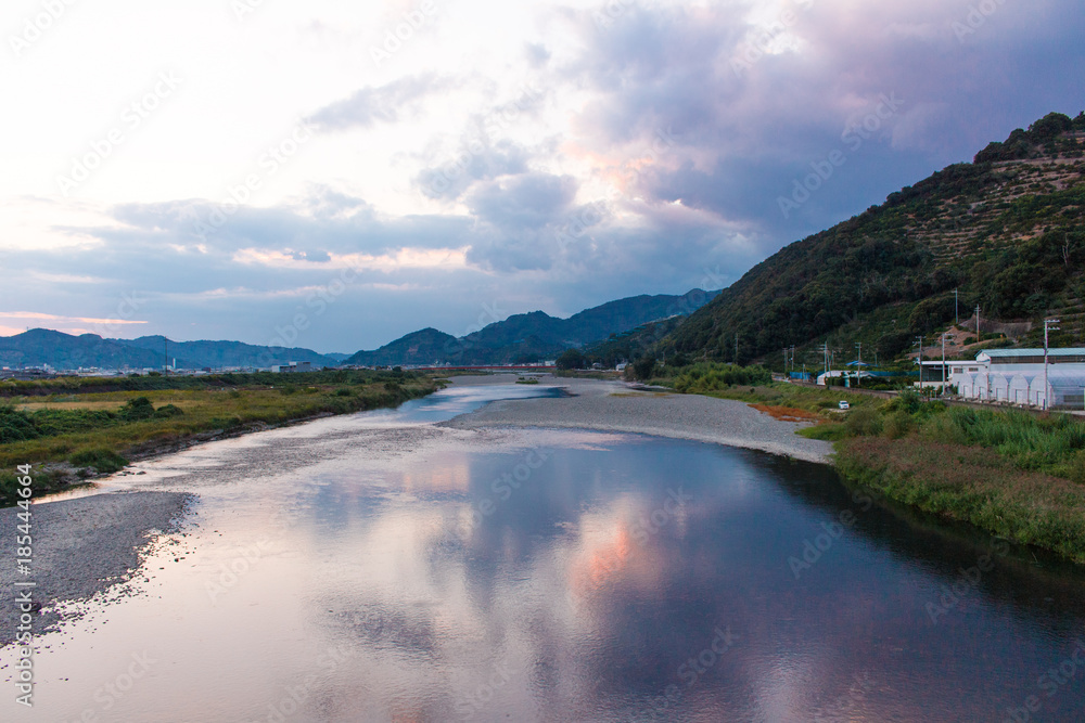 川　夕焼け