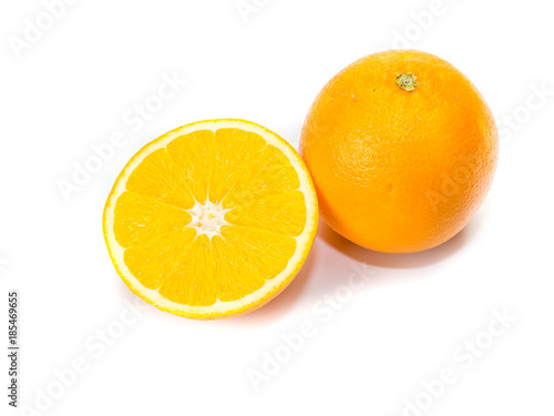 Orangen isoliert