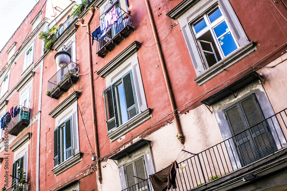 Naklejka premium typical Neapolitan palace with washed clothes