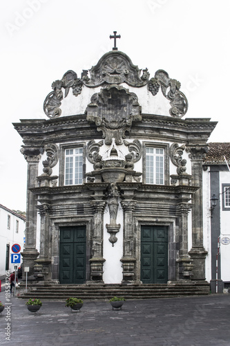 Barockkirche von Ribeira Grande auf der Azoreninsel Sᾶo Miguel.