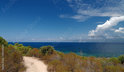 Fototapeta Naklejka Na Ścianę i Meble -  coastal path in desert des Agriates coast