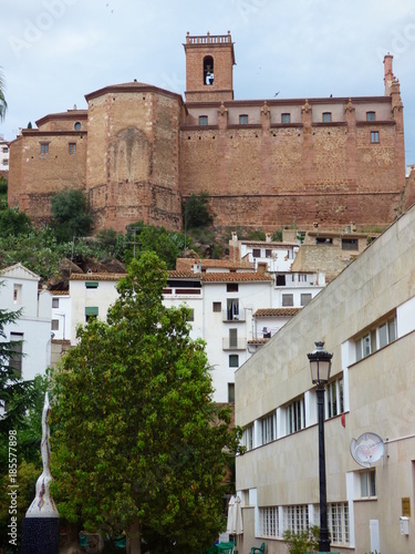 Villafam  s. Pueblo de la Comunidad Valenciana  en Espa  a. Situado en la provincia de Castell  n  en la comarca de la Plana Alta