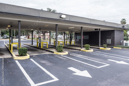 drive up atm drive through bank