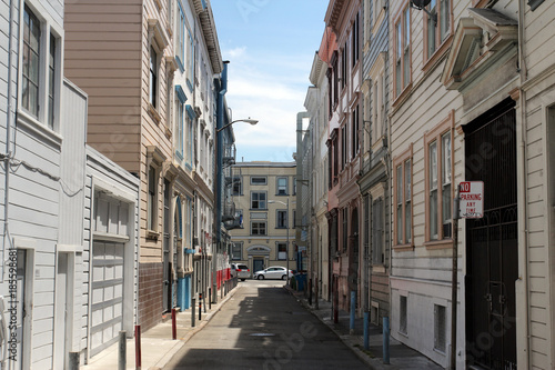 malerische Straße mit Holzhäusern in North Beach.Where: San Francisco, USA.When: 12.07.2015 © Johannes Nieder