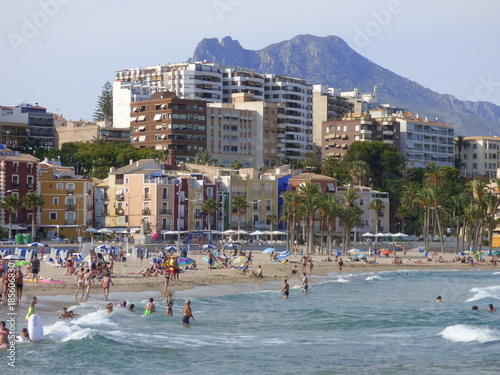 Playa de Villajoyosa (Alicante) Pueblo de la Comunidad Valenciana, España situado en la Costa Blanca photo