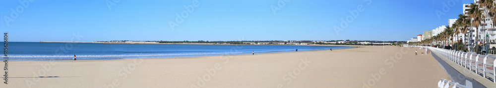Panoramic view of Valdelagrana beach, in El Puerto de Santa María, Spain
Panoramic view of Valdelagrana beach, in El Puerto de Santa María, Spain