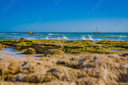 Obraz na płótnie Portugal, Albufeira, portuguese beach with cliffs PRAIA DA GALA w salonie