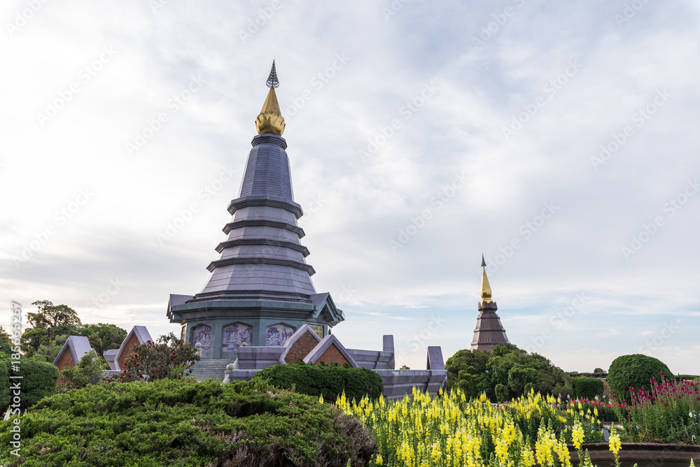 Fototapeta premium Phramahathat Napamathanidol and Phramahathat Napaphol Bhumisiri Pagoda at Doi Inthanon National Park, Chiangmai, Thailand.