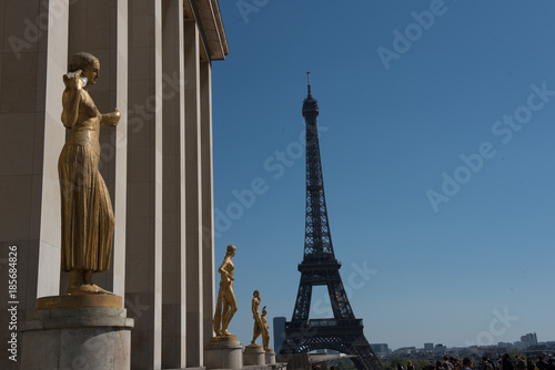 Eiffelturm mit Palais Challiot Paris