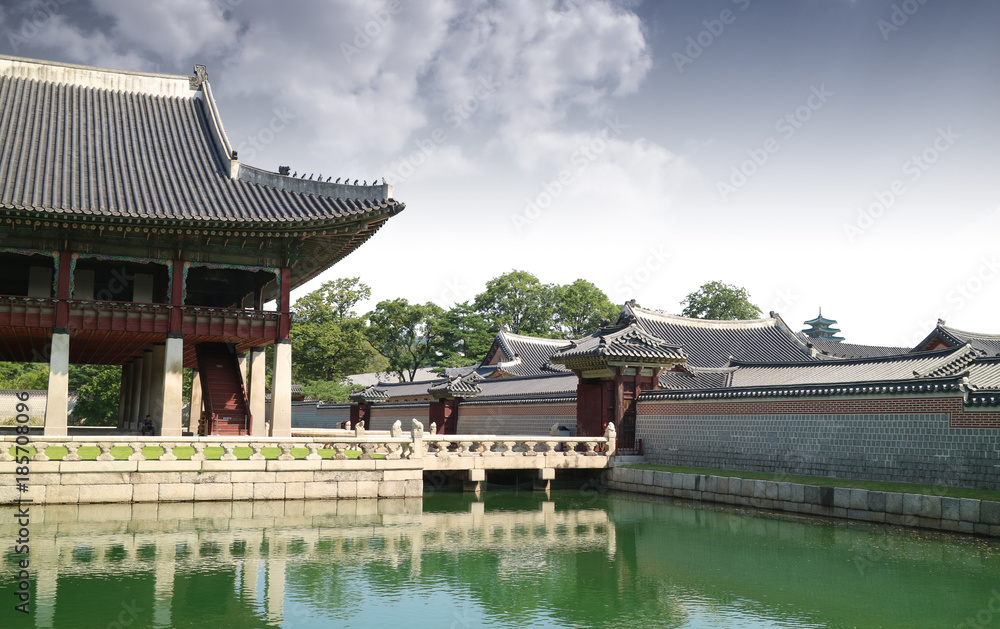 Naklejka premium 한국의 전통 고궁