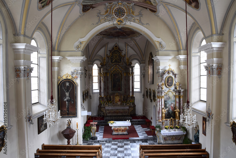 Obraz premium La Nef et le Choeur de Notre-Dame de l'Assomption de Pettneu