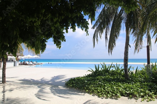 Fototapeta Naklejka Na Ścianę i Meble -  panorama of the pool in the Maldive Islands