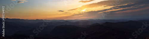 Fototapeta Naklejka Na Ścianę i Meble -  Autumn Sunset in the mountains