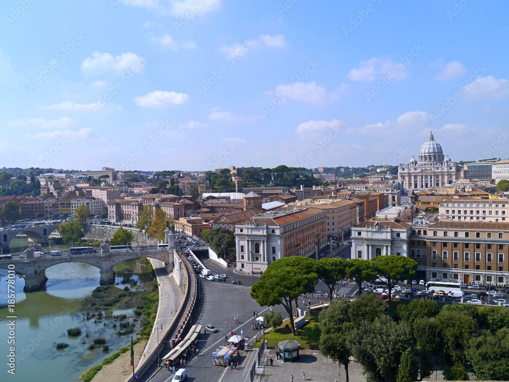 Fototapeta premium Rome skyline with Tiber River and St. Peter's Basilica