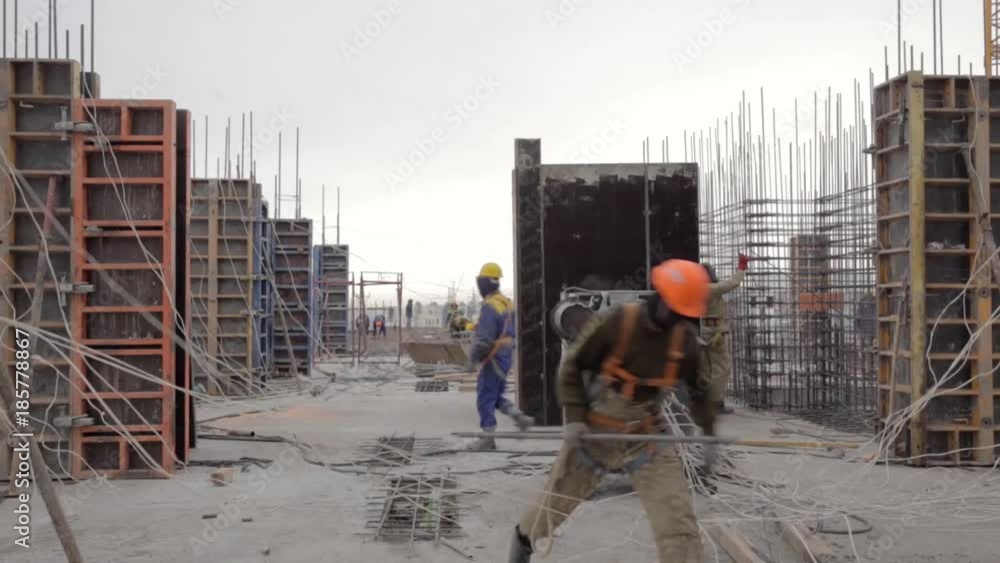 Building of the building in winter