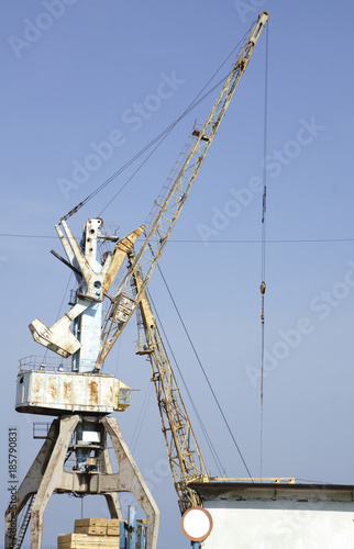 port loading job by crane Trade Port Shipping