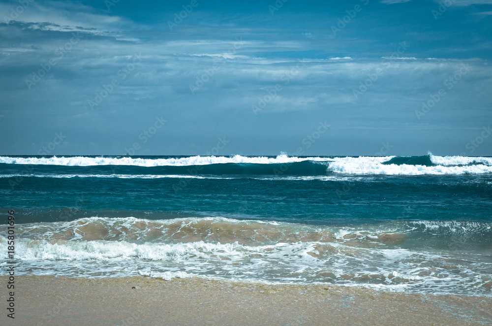 Indian ocean at Sri-Lanka. Ocean waves