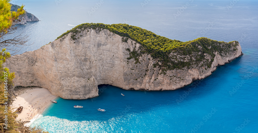 Obraz premium Famous Shipwreck beach. Beach of Navagio, Zakynthos, Greece.