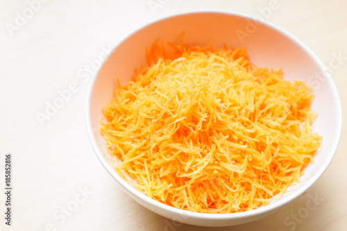 shredded carrot image