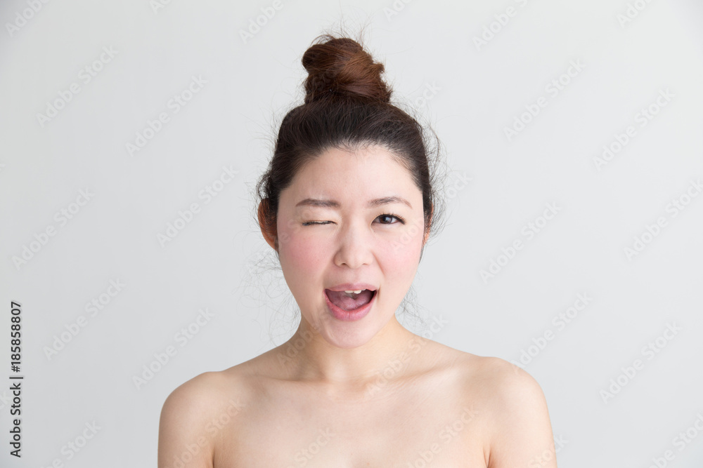 表情・女性(白バック) 表情・女性(白バック)