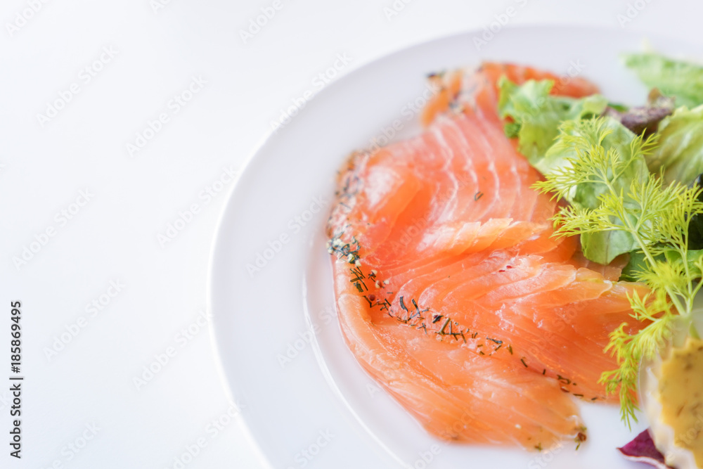 salmon salade image