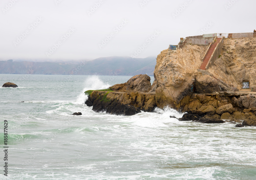 San francisco beach waves and water fun you should visit during your holidays in America