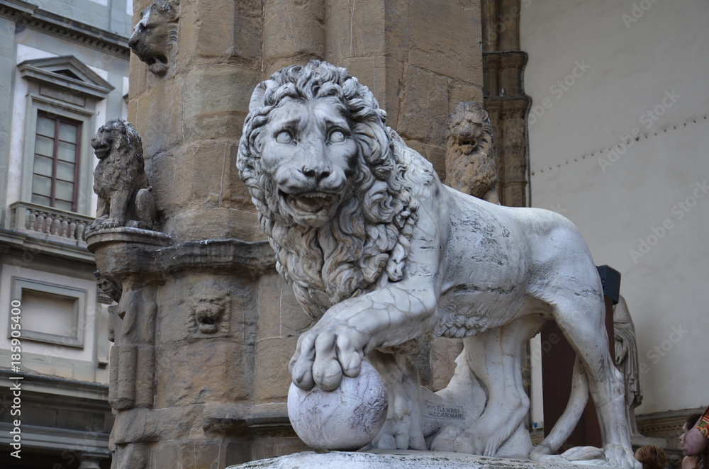 lion, statue, sculpture, stone, architecture, italy, animal, monument, florence, marble, europe, white, symbol, travel, ancient, power, building, antique, italian, city