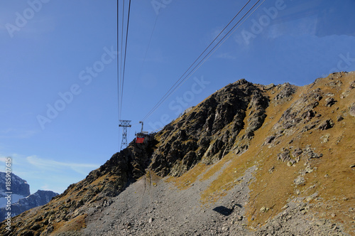 Swiss Alps: Cable car to Piz Nair in the Upper Engadin | Die Seilbahn auf den Piz Nair im Oberengadin bei St. Moritz