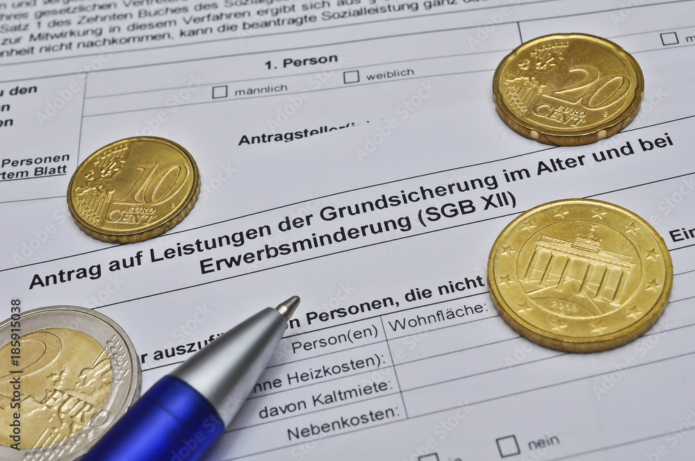 Antrag Für Grundsicherung Für Rentner Antrag auf Grundsicherung im Alter ภาพถ่ายสต็อก | Adobe Stock