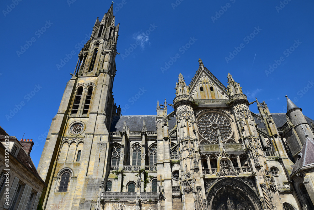 Obraz premium Cathédrale gothique de Senlis, France