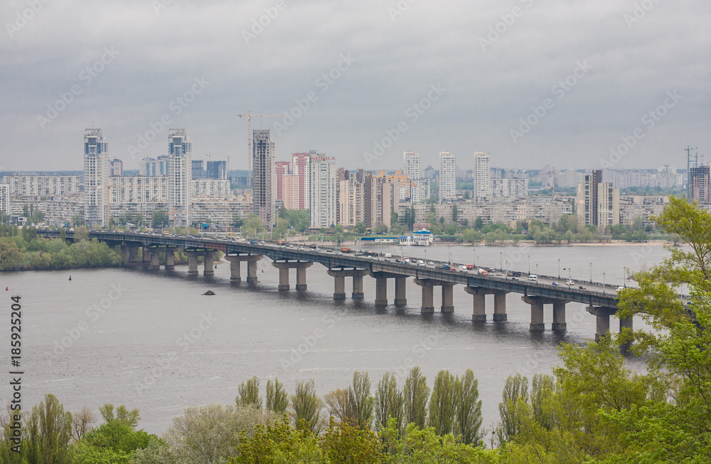 Naklejka premium Aerial top view of Paton bridge and Dnieper river from above, city of Kiev