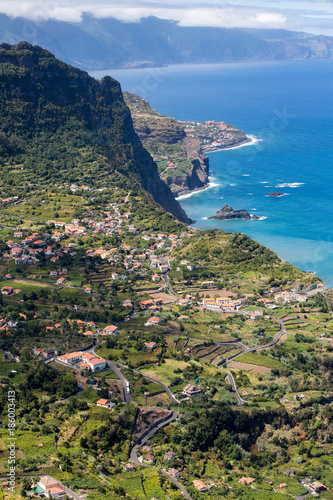 Fototapeta Naklejka Na Ścianę i Meble -  Viewpoint over the north coast of Madeira, Portugal