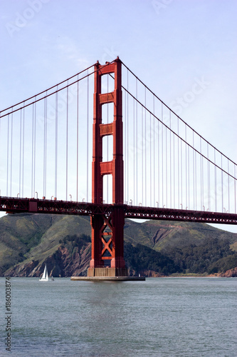 Fototapeta Naklejka Na Ścianę i Meble -  Golden gate bridge in San Francisco