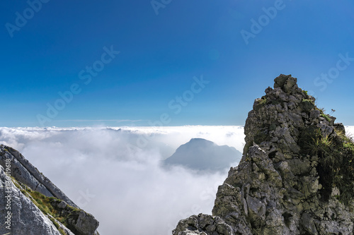 Mare bianco di nuvole dal monte Amariana photo