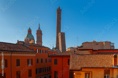 Bologna. The falling towers.