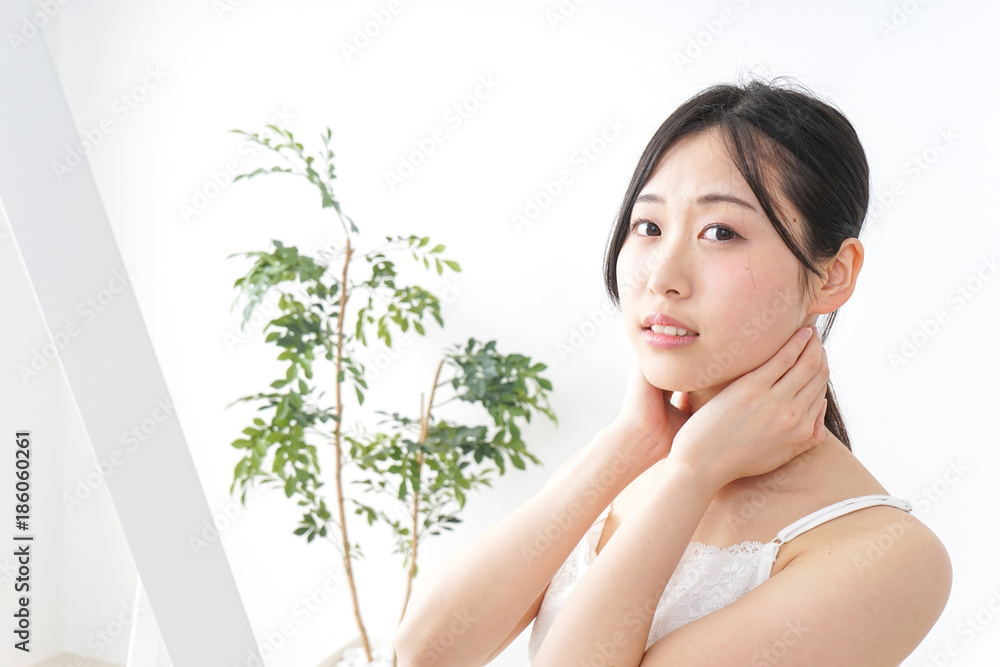 adolescent girl image adolescent girl image