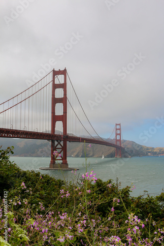 Fototapeta Naklejka Na Ścianę i Meble -  Sunny day at The Golden Gate Bridge in San Francisco, California