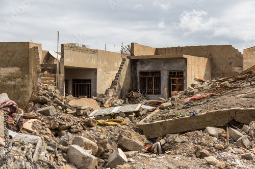 Batnaya, Autonome Region Kurdistan, Irak. Der Ort wurde ca. ein Jahr von der Terrormiliz IS besetzt und im November 2016 von kurdischen Peshmerga zurück erobert. Er ist zu 80 Prozent zerstört.