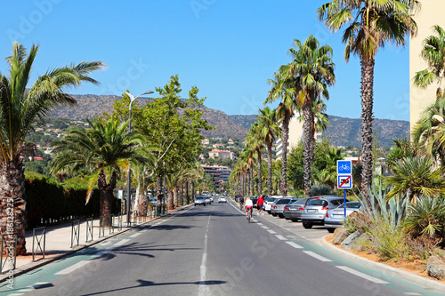 France - Le Lavandou - Avenue Auriol