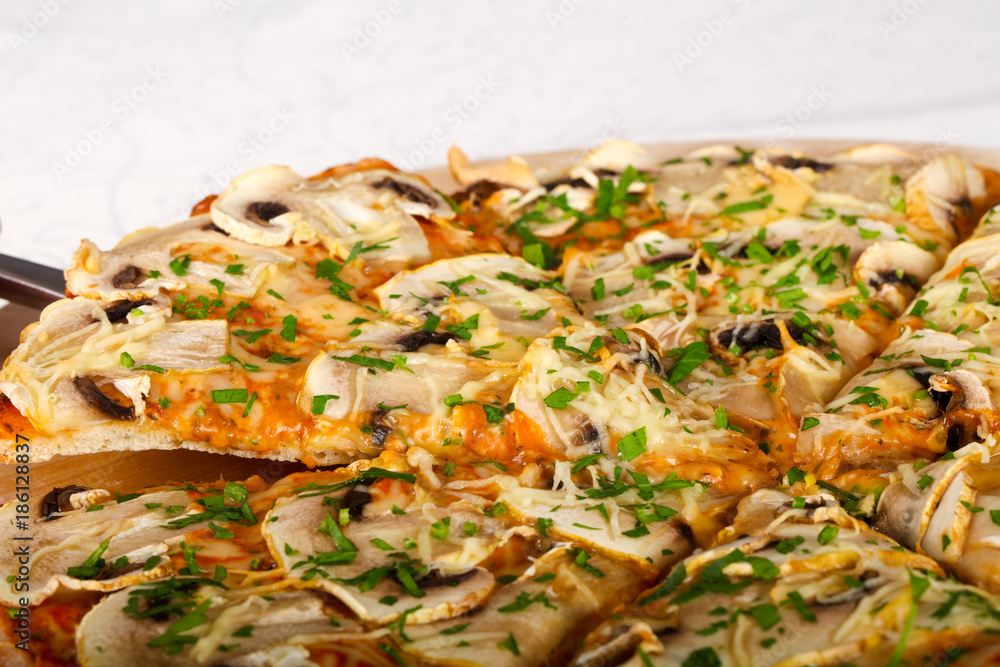Mushroom pizza