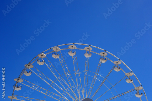Big Ferris wheel © lanych