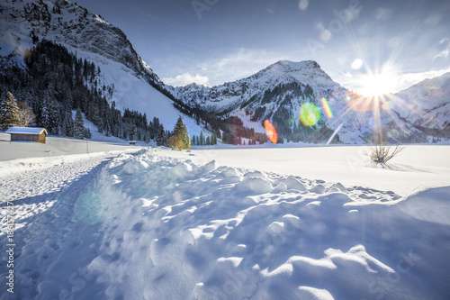 Winter in den Alpen © mmphoto